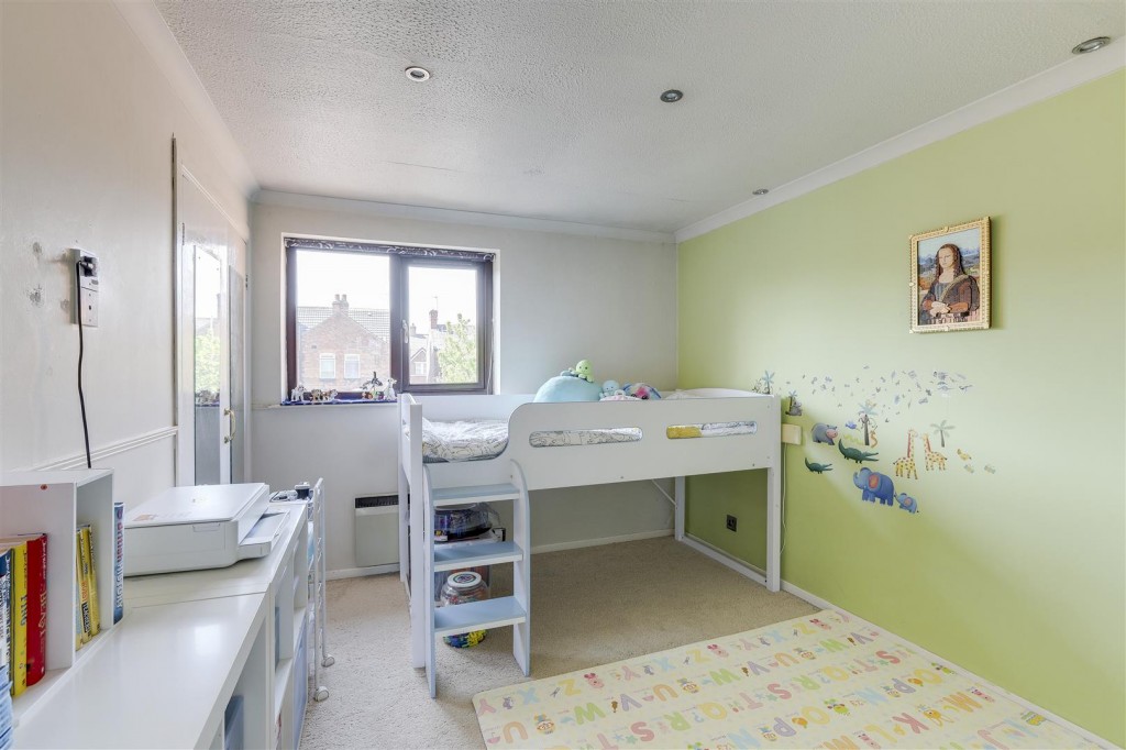 Tudor Close, Long Eaton, Derbyshire, NG10 1NF