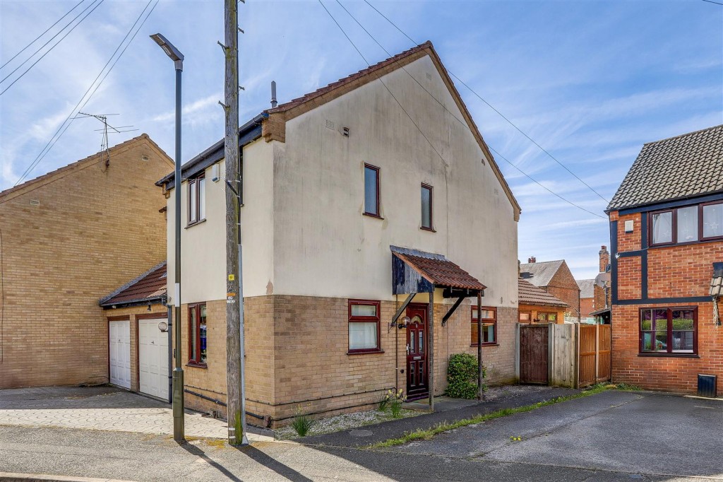 Tudor Close, Long Eaton, Derbyshire, NG10 1NF