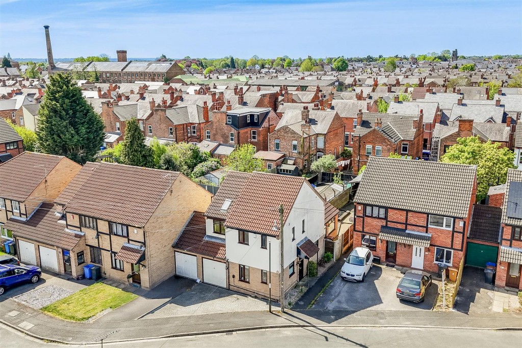 Tudor Close, Long Eaton, Derbyshire, NG10 1NF
