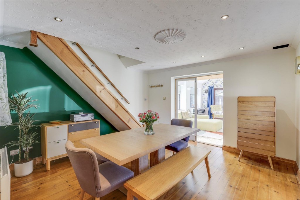 Tudor Close, Long Eaton, Derbyshire, NG10 1NF
