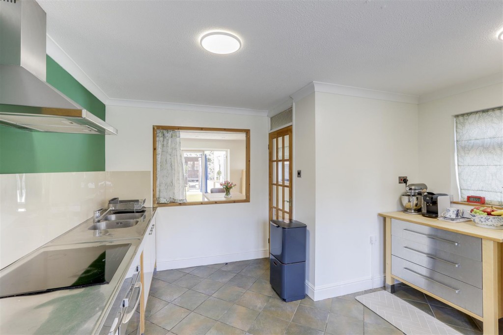 Tudor Close, Long Eaton, Derbyshire, NG10 1NF