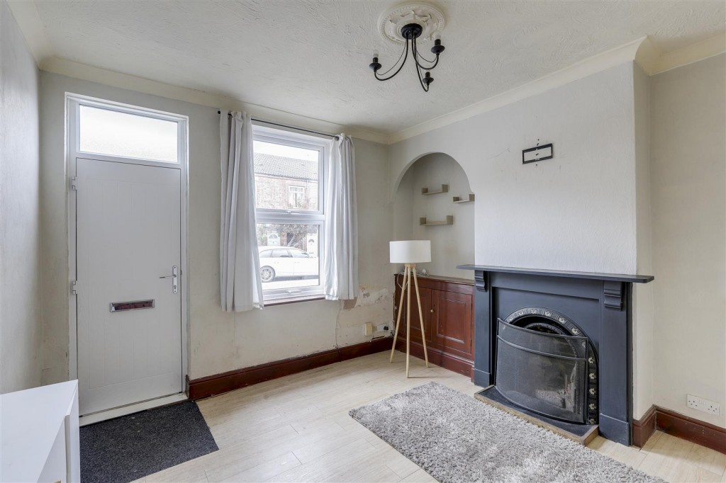 Kingston Avenue, Ilkeston, Derbyshire, DE7 4BA