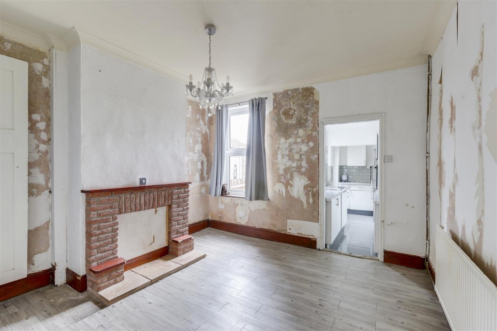 Kingston Avenue, Ilkeston, Derbyshire, DE7 4BA