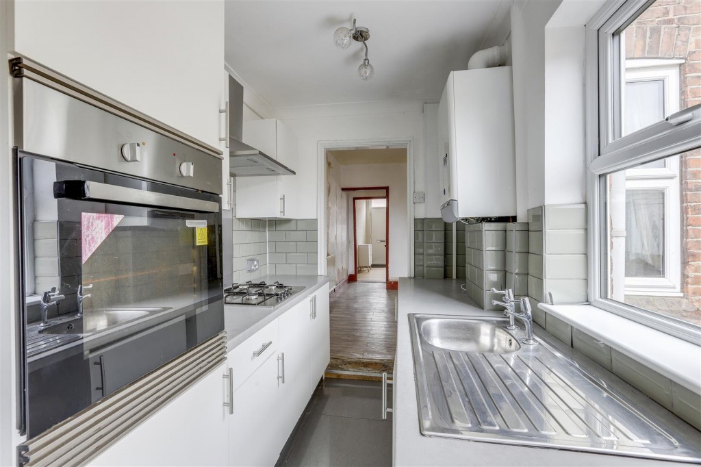 Kingston Avenue, Ilkeston, Derbyshire, DE7 4BA