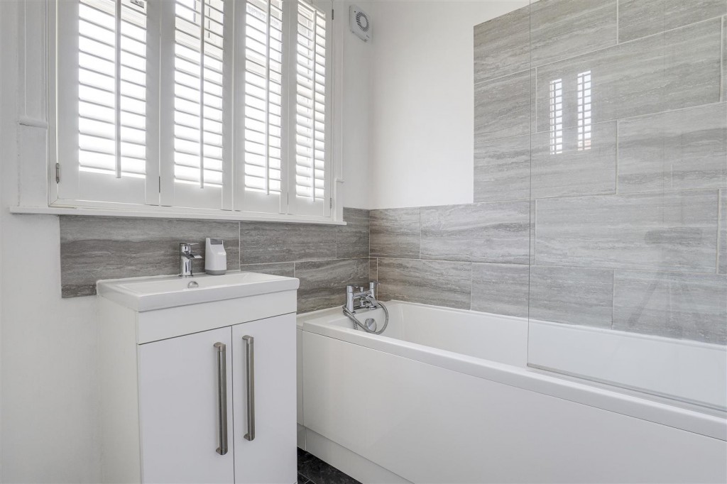 Breckhill Road, Woodthorpe, Nottinghamshire, NG5 4GP
