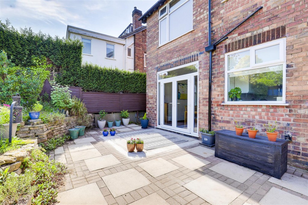 Breckhill Road, Woodthorpe, Nottinghamshire, NG5 4GP