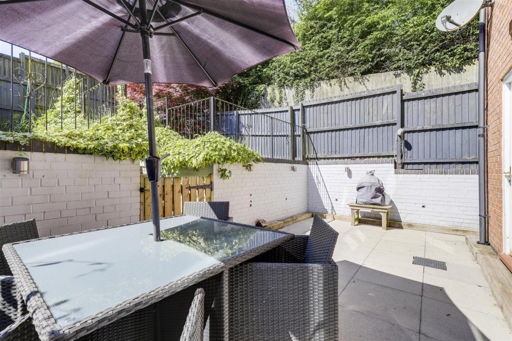 Swifts View, Kirkby-In-Ashfield, Nottinghamshire, NG17 9DX