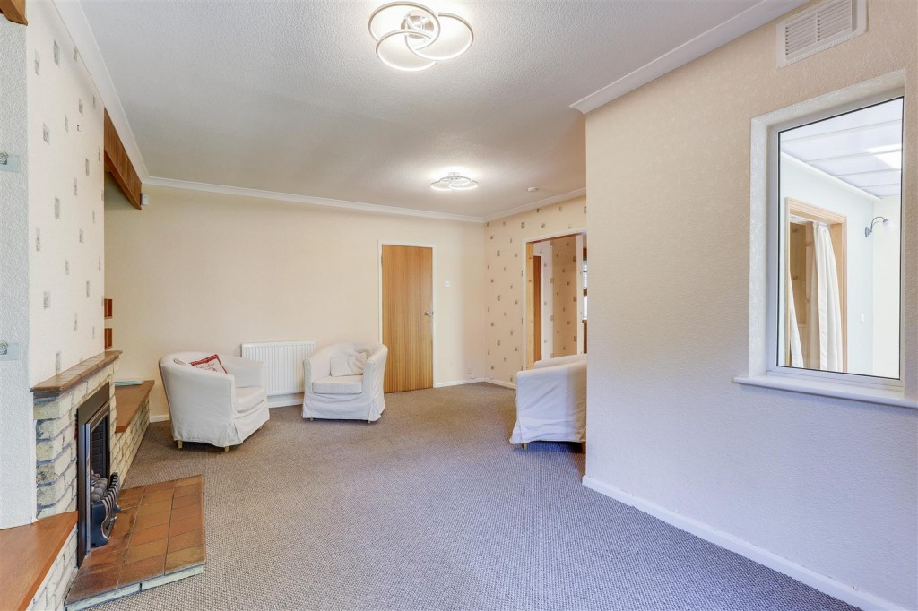 Astral Grove, Hucknall, Nottinghamshire, NG15 6FY