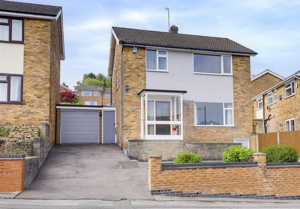 Middle Avenue, Carlton, Nottinghamshire, NG4 1PG