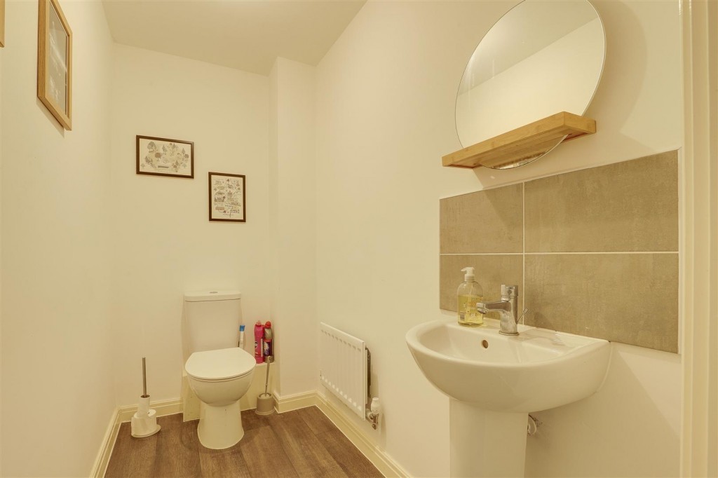 Sunflower Drive, Edwalton, Nottinghamshire, NG12 4HS