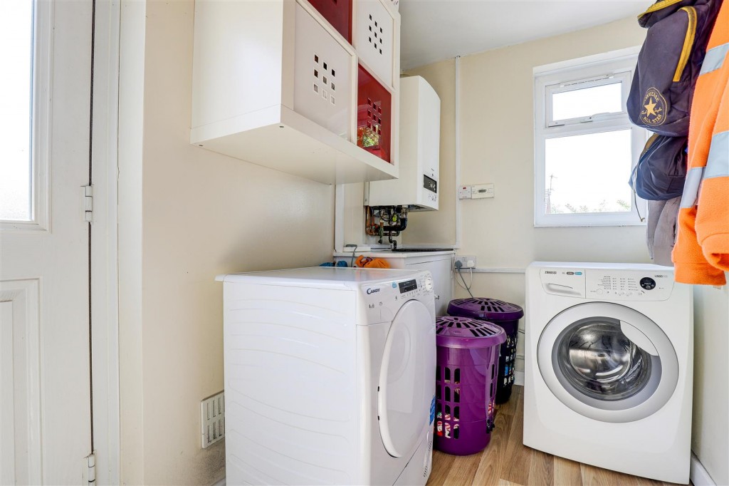 Murby Crescent, Bulwell, Nottinghamshire, NG6 8FZ