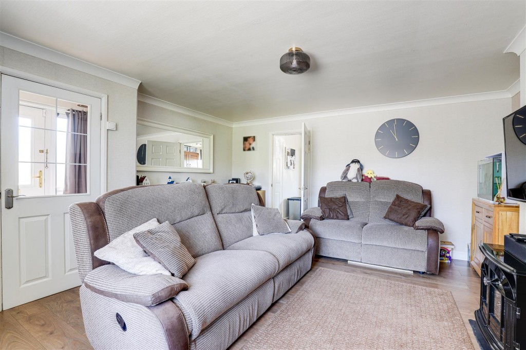 Murby Crescent, Bulwell, Nottinghamshire, NG6 8FZ