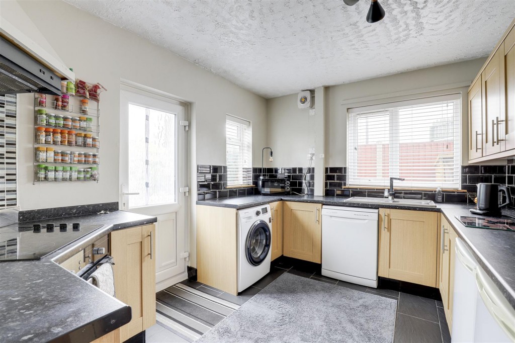 Magnus Road, Sherwood Nottinghamshire, NG5 3AB
