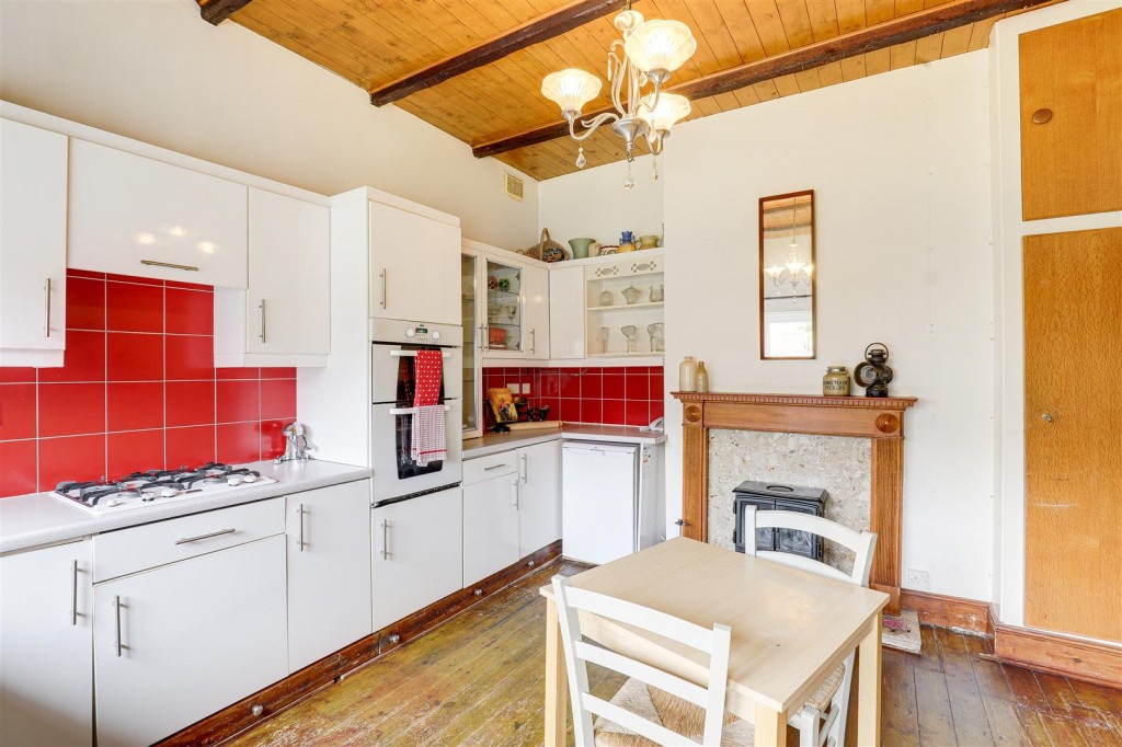 Acton Road, Arnold, Nottinghamshire, NG5 7AB