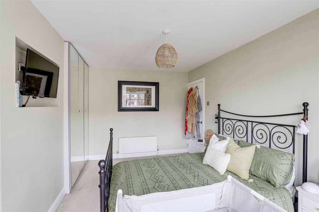 Foxhill Road, Carlton, Nottinghamshire, NG4 1PZ