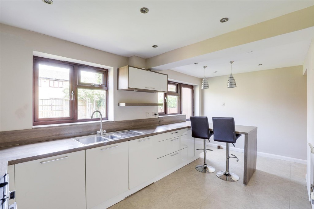 Ingleborough Gardens, Long Eaton, Derbyshire, NG10 4PE
