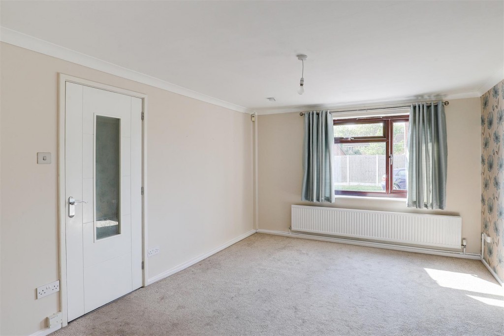 Ingleborough Gardens, Long Eaton, Derbyshire, NG10 4PE