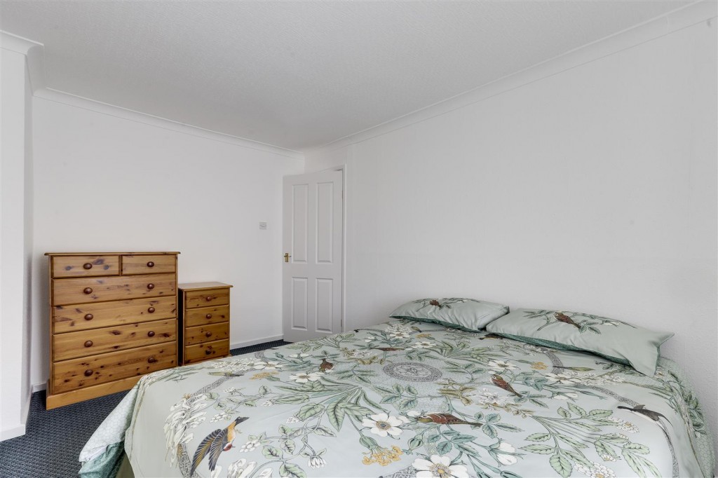 Campbell Drive, Carlton, Nottinghamshire, NG4 1RD
