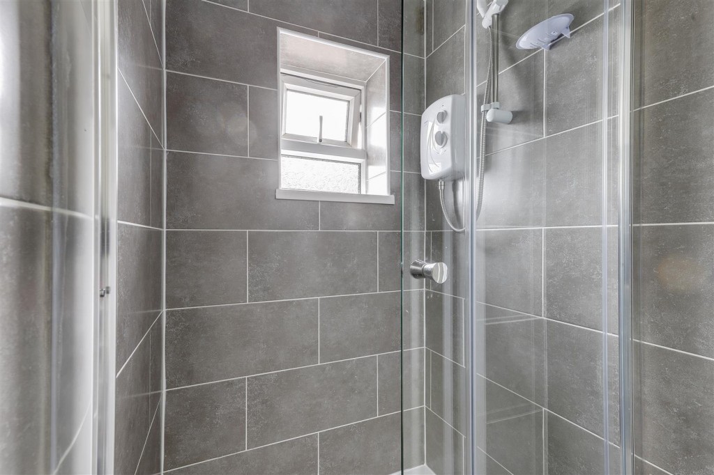 Campbell Drive, Carlton, Nottinghamshire, NG4 1RD