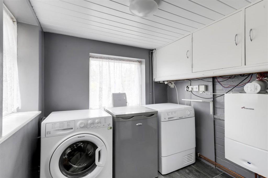 Campbell Drive, Carlton, Nottinghamshire, NG4 1RD