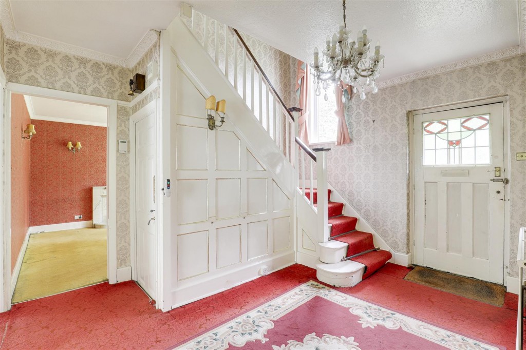 Burton Road, Carlton, Nottinghamshire, NG4 3BB