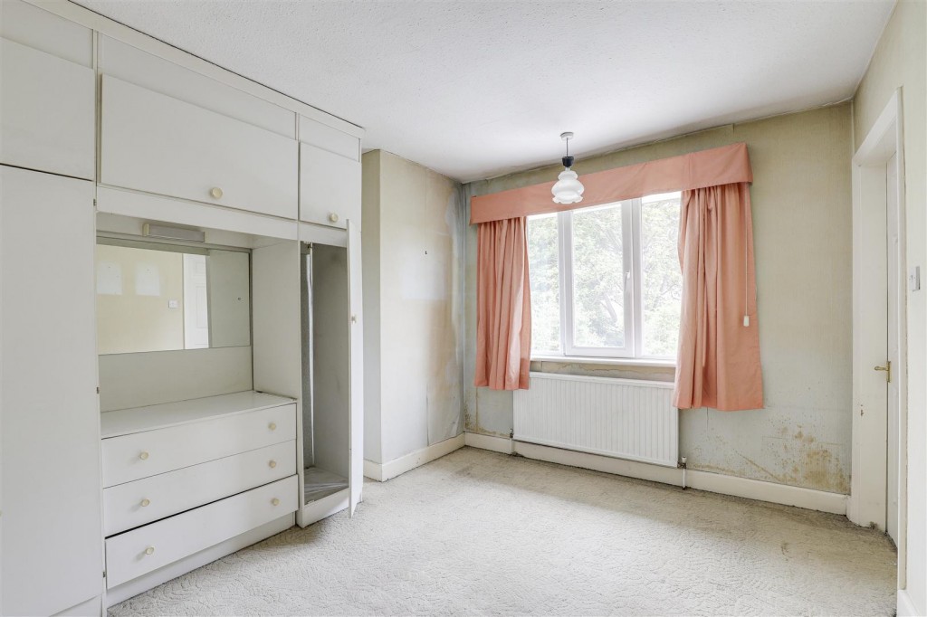 Burton Road, Carlton, Nottinghamshire, NG4 3BB