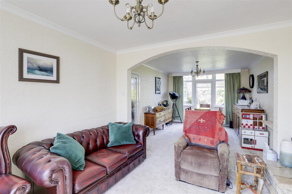 Waddington Drive, West Bridgford, Nottinghamshire, NG2 7GT