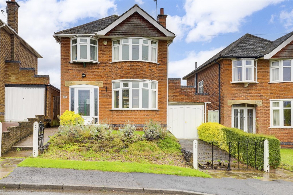Waddington Drive, West Bridgford, Nottinghamshire, NG2 7GT
