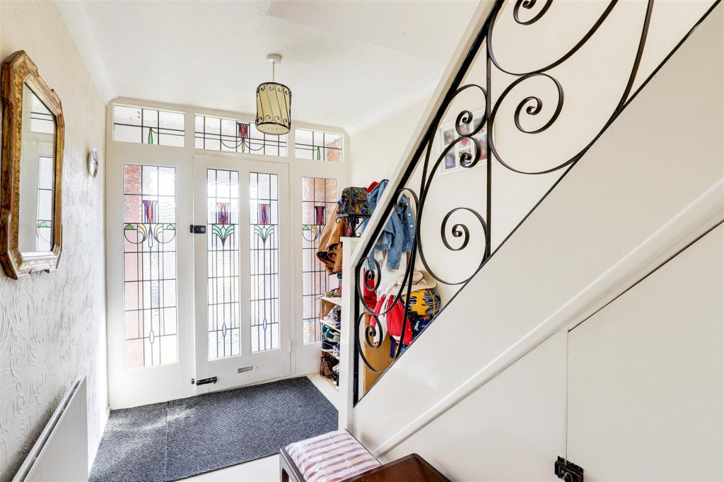 Waddington Drive, West Bridgford, Nottinghamshire, NG2 7GT
