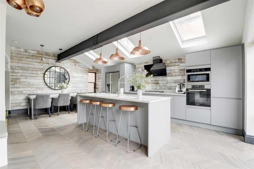 Priory Road, West Bridgford, Nottinghamshire, NG2 5HU