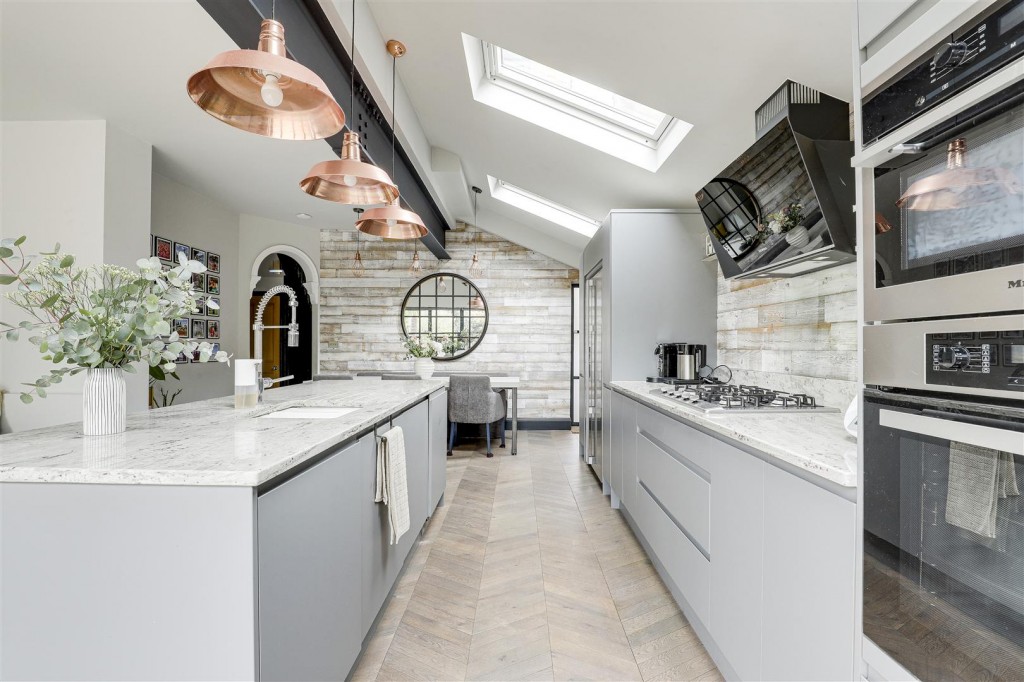 Priory Road, West Bridgford, Nottinghamshire, NG2 5HU