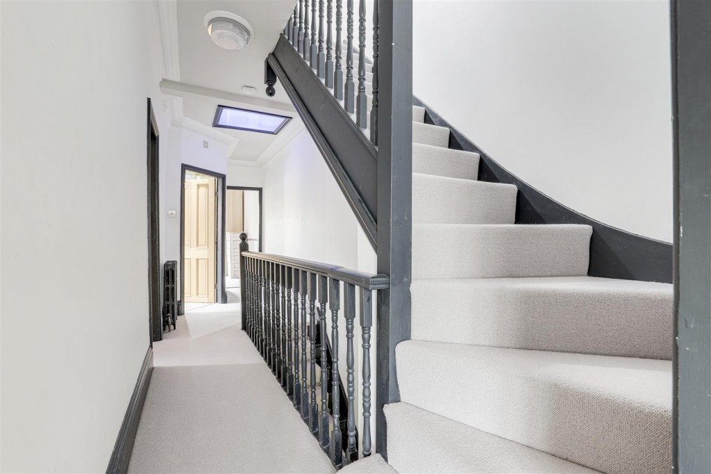 Priory Road, West Bridgford, Nottinghamshire, NG2 5HU