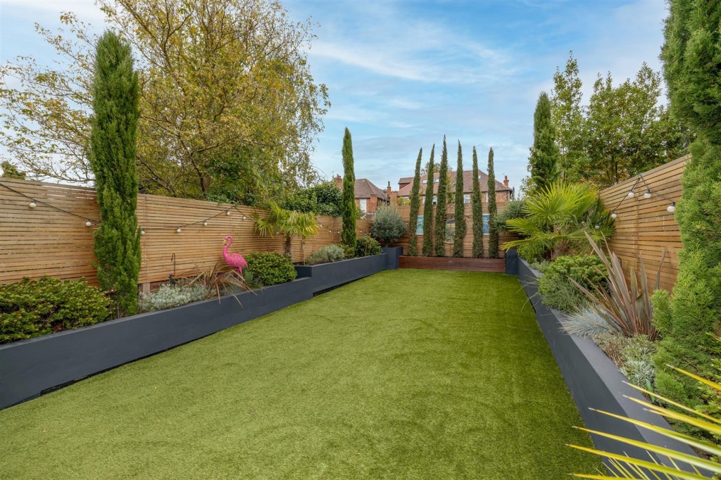 Priory Road, West Bridgford, Nottinghamshire, NG2 5HU