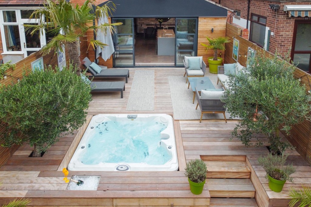 Priory Road, West Bridgford, Nottinghamshire, NG2 5HU