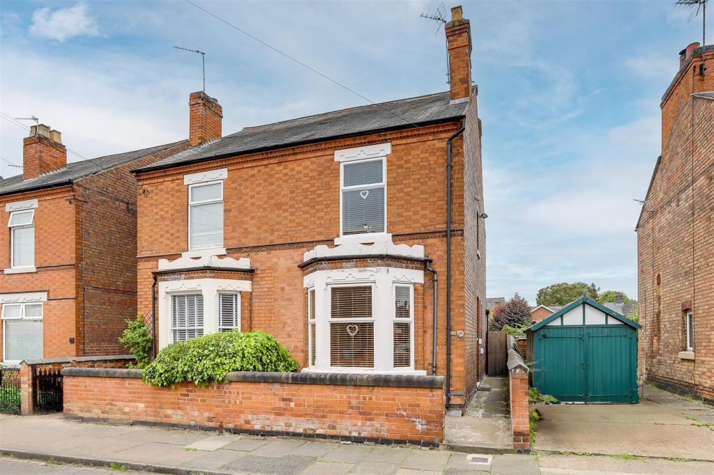 Thorneywood Road, Long Eaton, Derbyshire, NG10 2DY