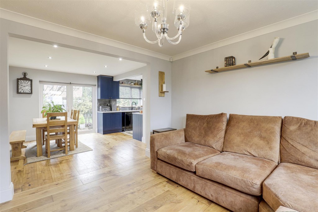 Oakleys Road, Long Eaton, Derbyshire, NG10 1FH