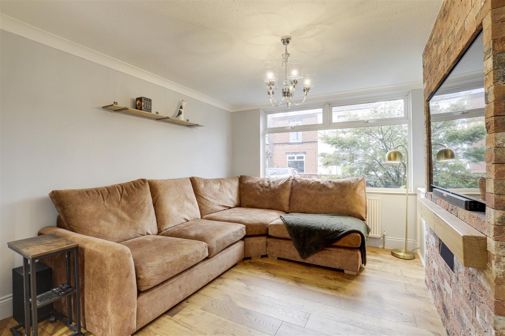 Oakleys Road, Long Eaton, Derbyshire, NG10 1FH