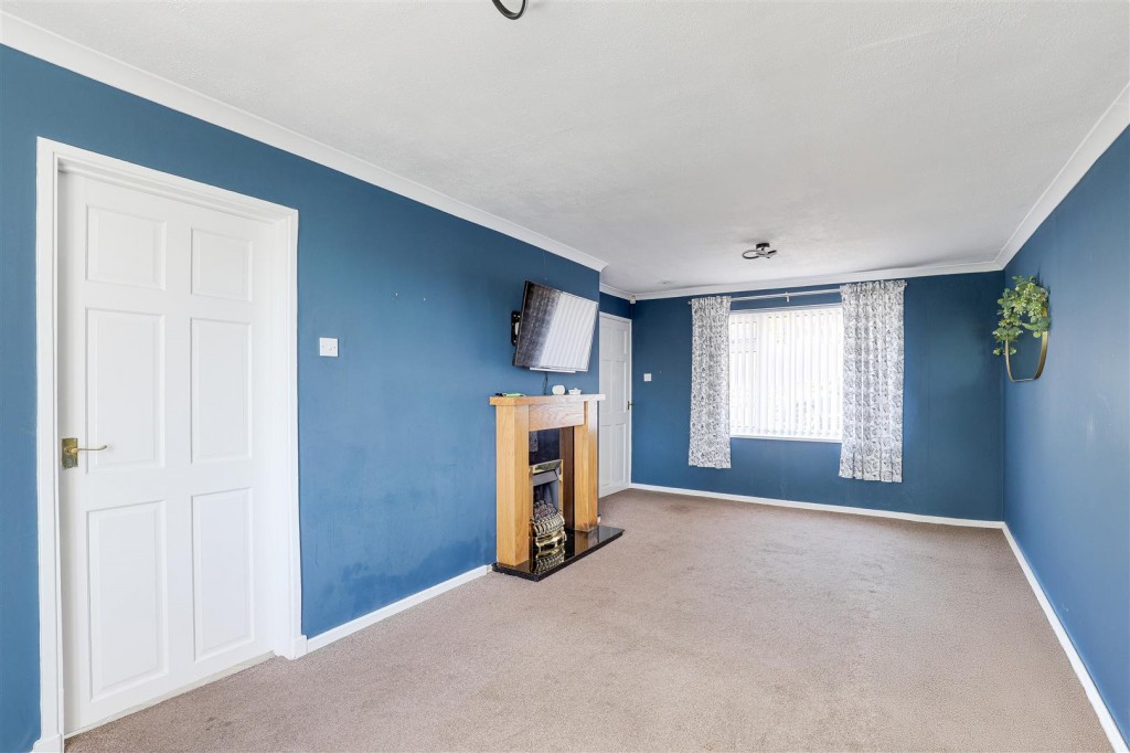 Phoenix Avenue, Gedling, Nottinghamshire, NG4 4DT