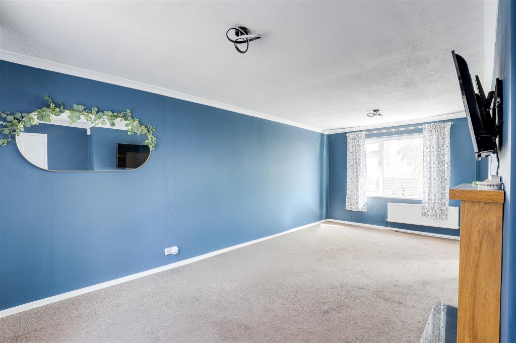 Phoenix Avenue, Gedling, Nottinghamshire, NG4 4DT