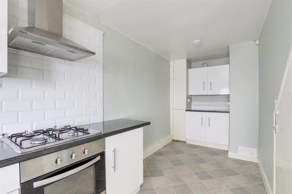 Phoenix Avenue, Gedling, Nottinghamshire, NG4 4DT