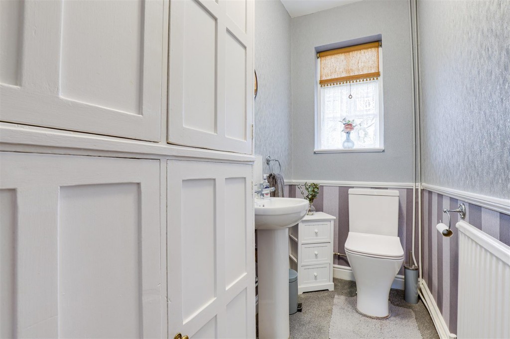 Lower Kirklington Road, Southwell, Nottinghamshire, NG25 0DX