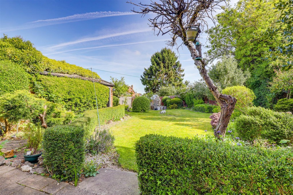 Lower Kirklington Road, Southwell, Nottinghamshire, NG25 0DX