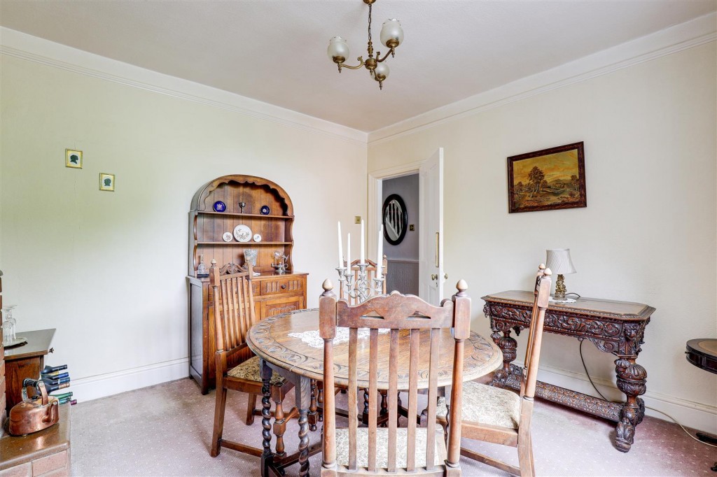Lower Kirklington Road, Southwell, Nottinghamshire, NG25 0DX