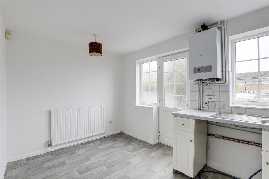 Howbeck Road, Arnold, Nottingham, NG5 8QE