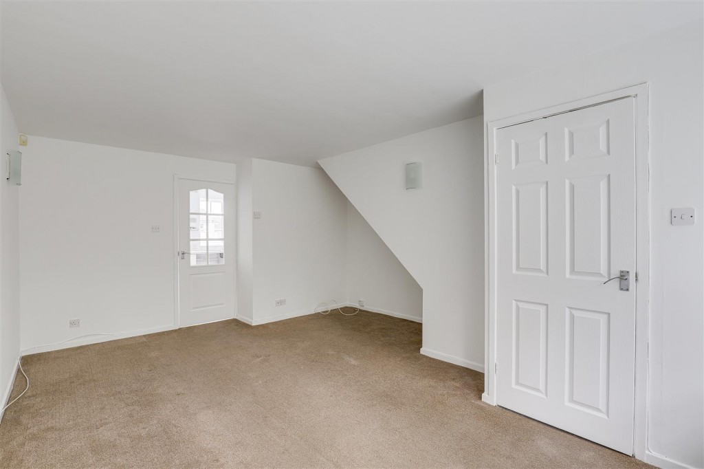 Howbeck Road, Arnold, Nottingham, NG5 8QE