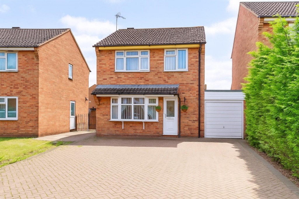 Downes Close, Bulwell, Nottinghamshire, NG6 7DU