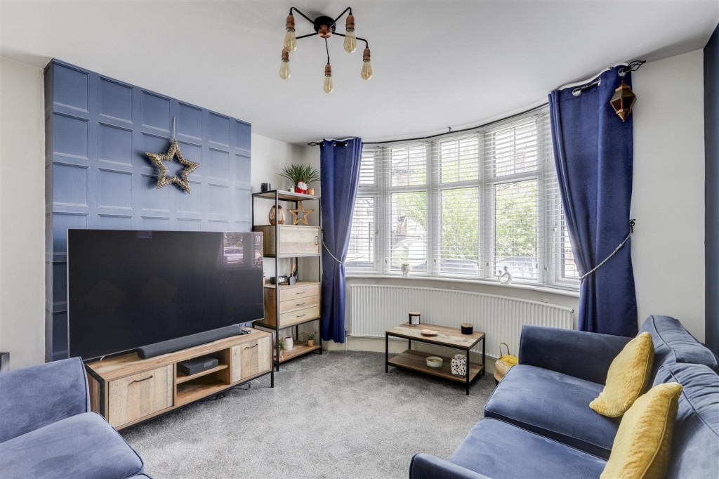 Franklyn Gardens, Aspley, Nottinghamshire, NG8 3NZ