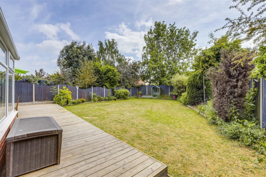 Franklyn Gardens, Aspley, Nottinghamshire, NG8 3NZ