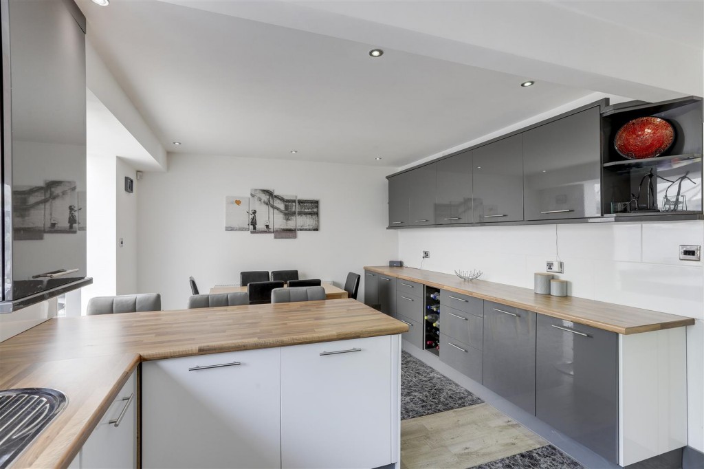 Franklyn Gardens, Aspley, Nottinghamshire, NG8 3NZ