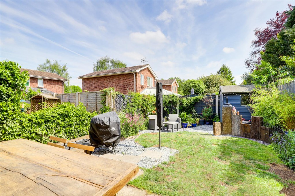 Nearsby Drive, West Bridgford, Nottinghamshire, NG2 6LA
